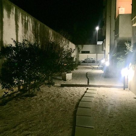 Ferienwohnung Attico Rudiae Lecce Exterior foto