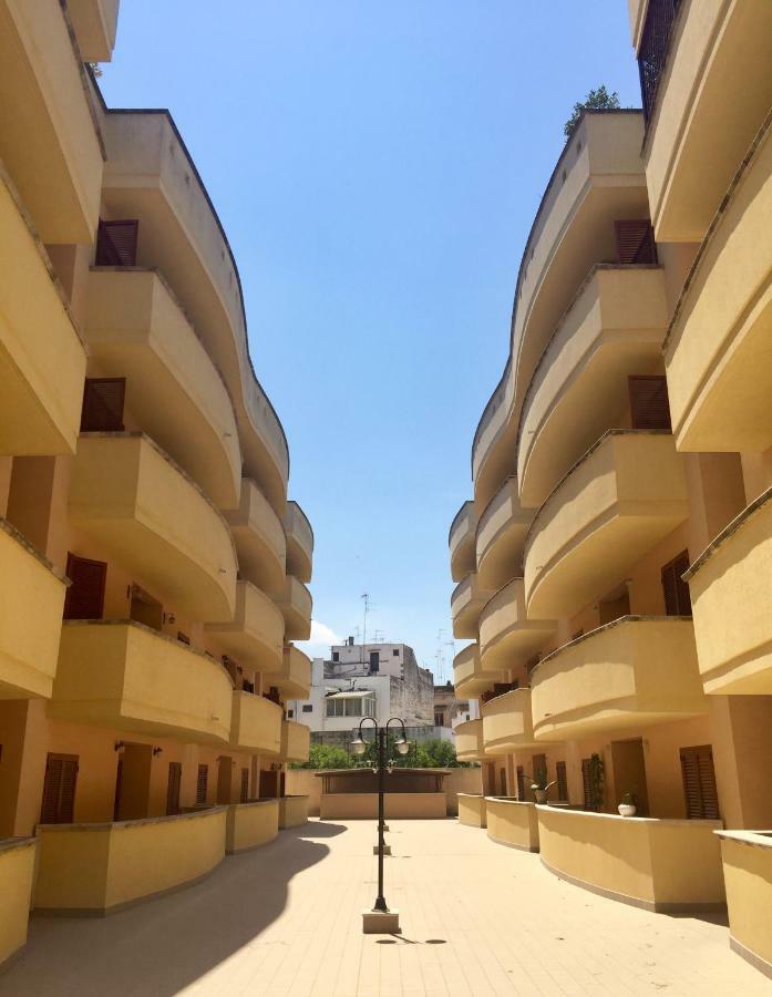 Ferienwohnung Attico Rudiae Lecce Exterior foto